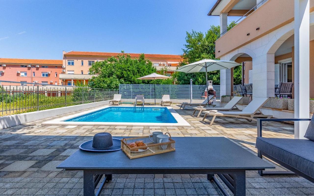 Lotus Villas Resort Pula Eksteriør billede
